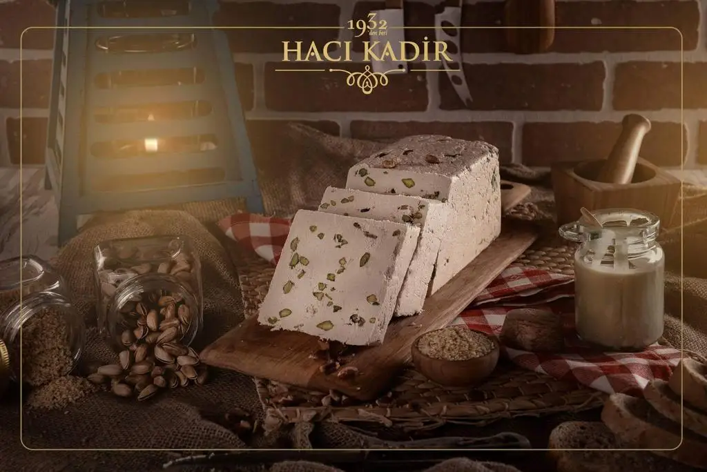 Hacı Kadir Kürek Antep Fıstıklı Helva 500 Gr Hacı Kadir Kürek Antep Fıstıklı Helva 500 Gr